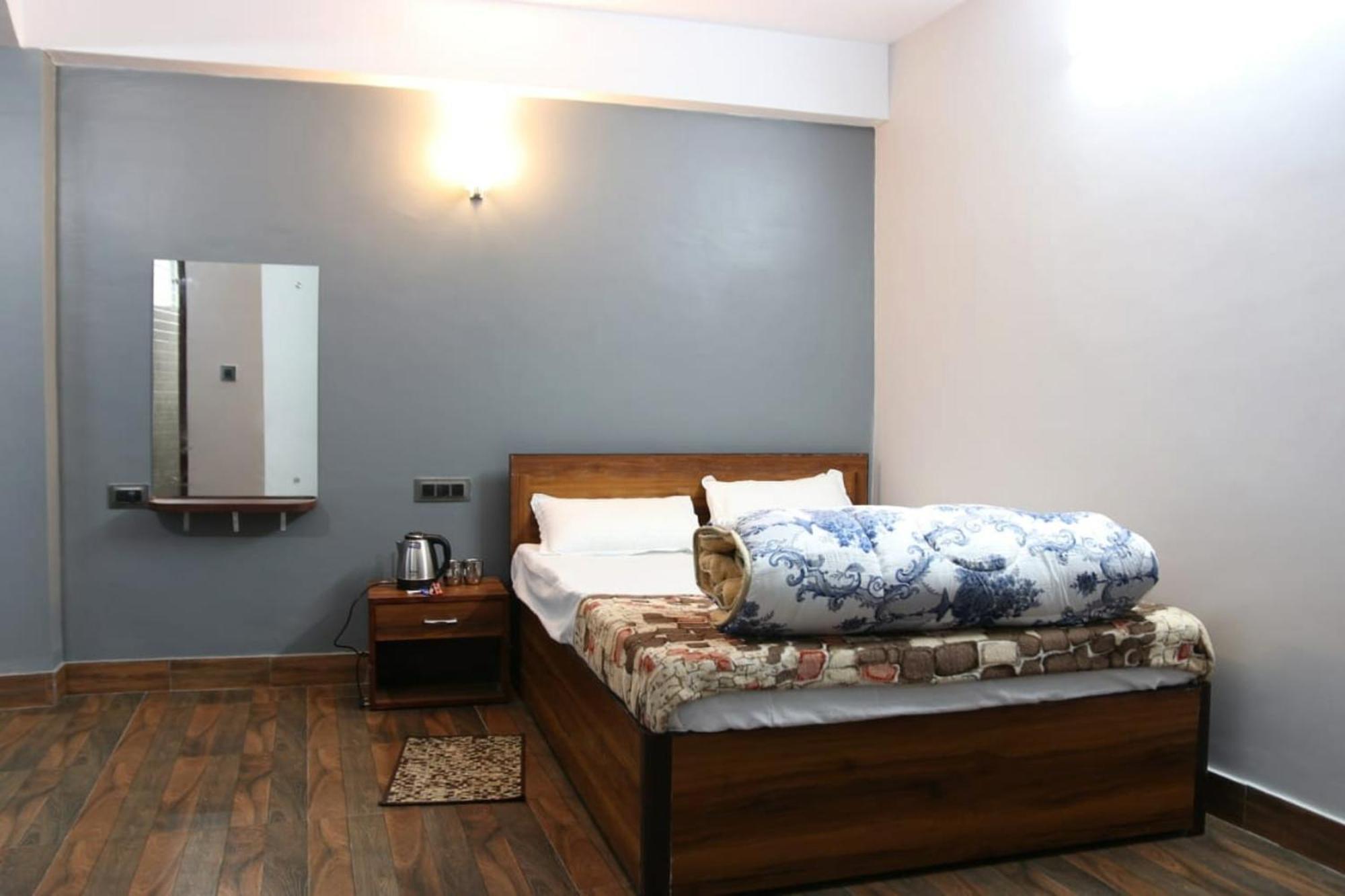 Hotel Pitstop Darjeeling - Excellent Service Recommended & Couple Friendly Exteriör bild