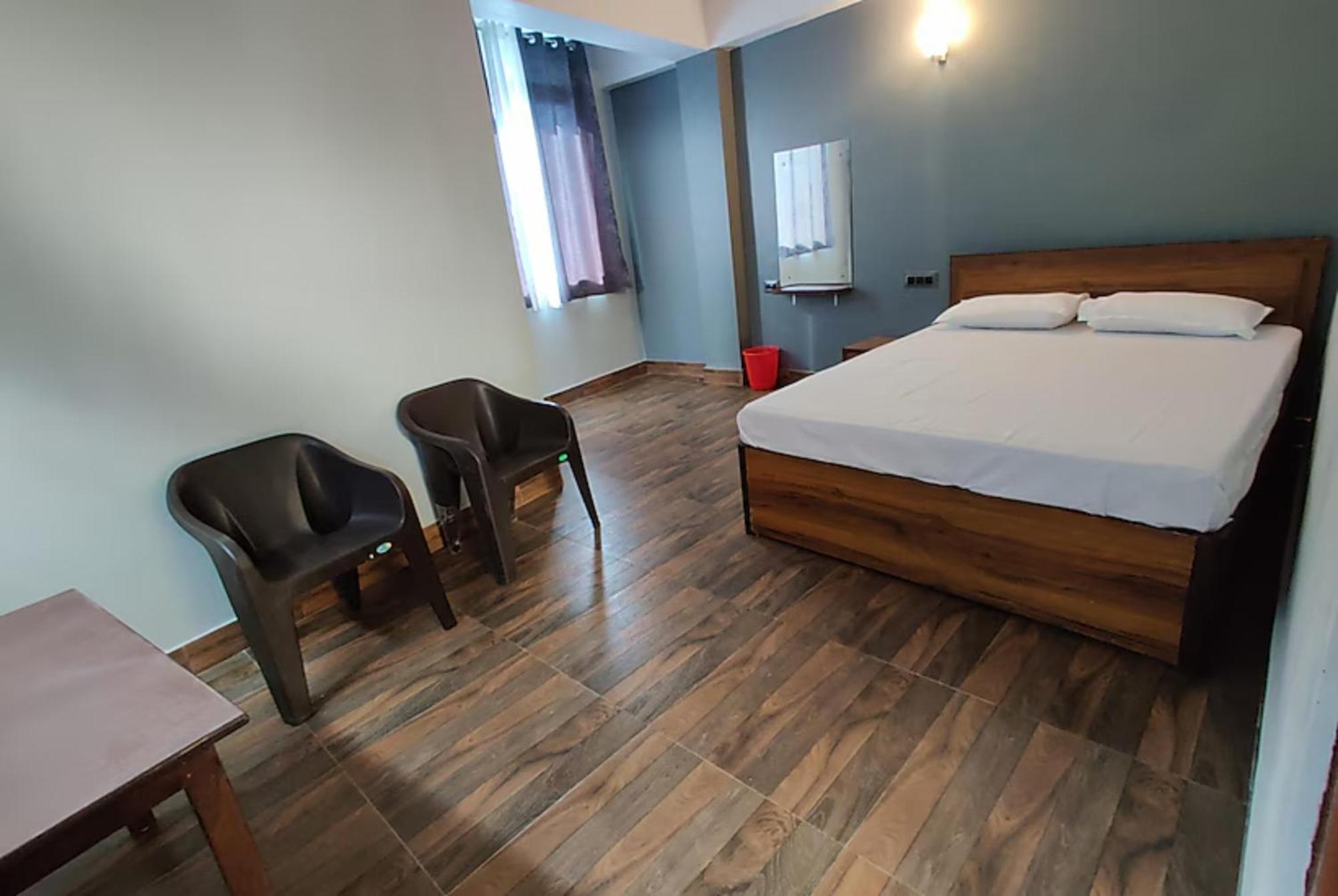 Hotel Pitstop Darjeeling - Excellent Service Recommended & Couple Friendly Exteriör bild